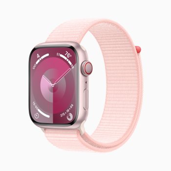 Hliníkové hodinky Apple Watch Series 9 nebo SE jsou po spojení s novým sportovním poutkem uhlíkově neutrální. (Na obrázku: růžové hliníkové Apple Watch Series 9 s růžovým sportovním poutkem.)