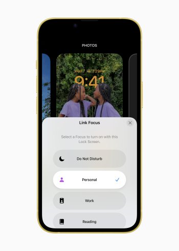 Ahoj, žlutá! Apple představuje nový iPhone 14 a iPhone 14 Plus
