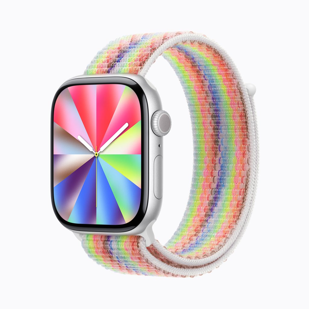 Apple Watch se sportovn&iacute;m řem&iacute;nkem Pride Edition v duhov&yacute;ch barv&aacute;ch