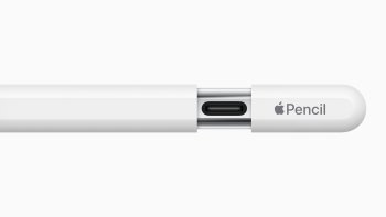 Posuvná krytka odhaluje port USB-C, takže nová tužka Apple Pencil funguje se všemi modely iPadu s portem USB-C.