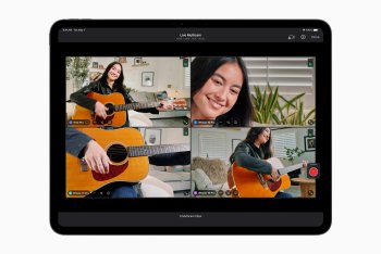 Final Cut Pro pro iPad 2 přináší Live Multicam, nové inovativní řešení, které uživatelům umožňuje zachytit různé úhly pohledu na jednu scénu, ať už pracují s vlastním zařízením nebo s jinými.