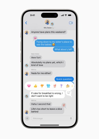 Funkce Tapbacks je přepracovaná a rozšířená tak, aby zahrnovala libovolné emoji nebo nálepku.