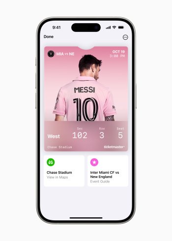 Vstupenky v Apple Wallet přinášejí fanouškům bohatší zážitky včetně podrobností o stadionu, doporučených playlistů Apple Music a dalších informací.