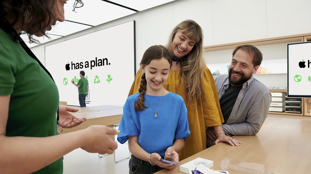 test 33 V rámci Dne Země mohou zákazníci navštívit prodejny Apple Store a zúčastnit se speciálních sezení Dnes v Apple a prohlédnout si kurátorské kolekce služeb Apple, které mají za cíl vzdělávat a inspirovat k ochraně planety.