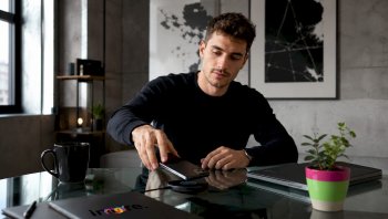 Technologie Spigen AirBoost: průvodce pro majitele iPhonů