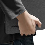 Kryt Spigen Urban Fit pro MacBook Neo 13